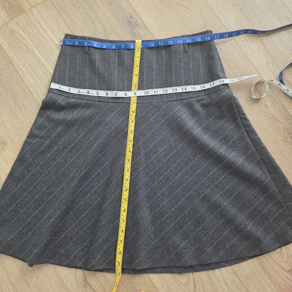 Pristine Theory Charcoal A-Line Skirt Size 8 Gray… - image 5